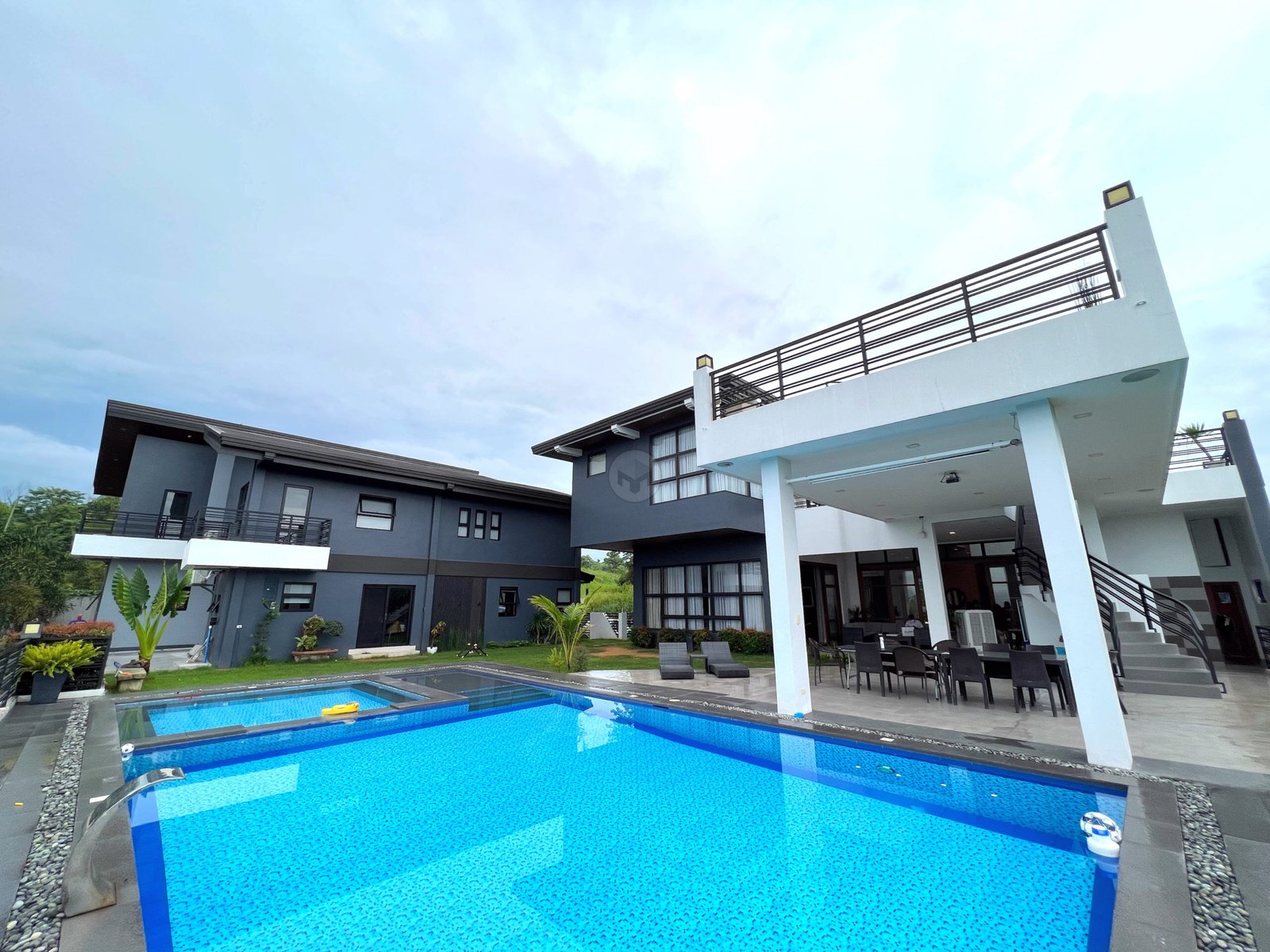 Immaculate 12 Bedroom House and Lot for Sale in Parkridge Estates